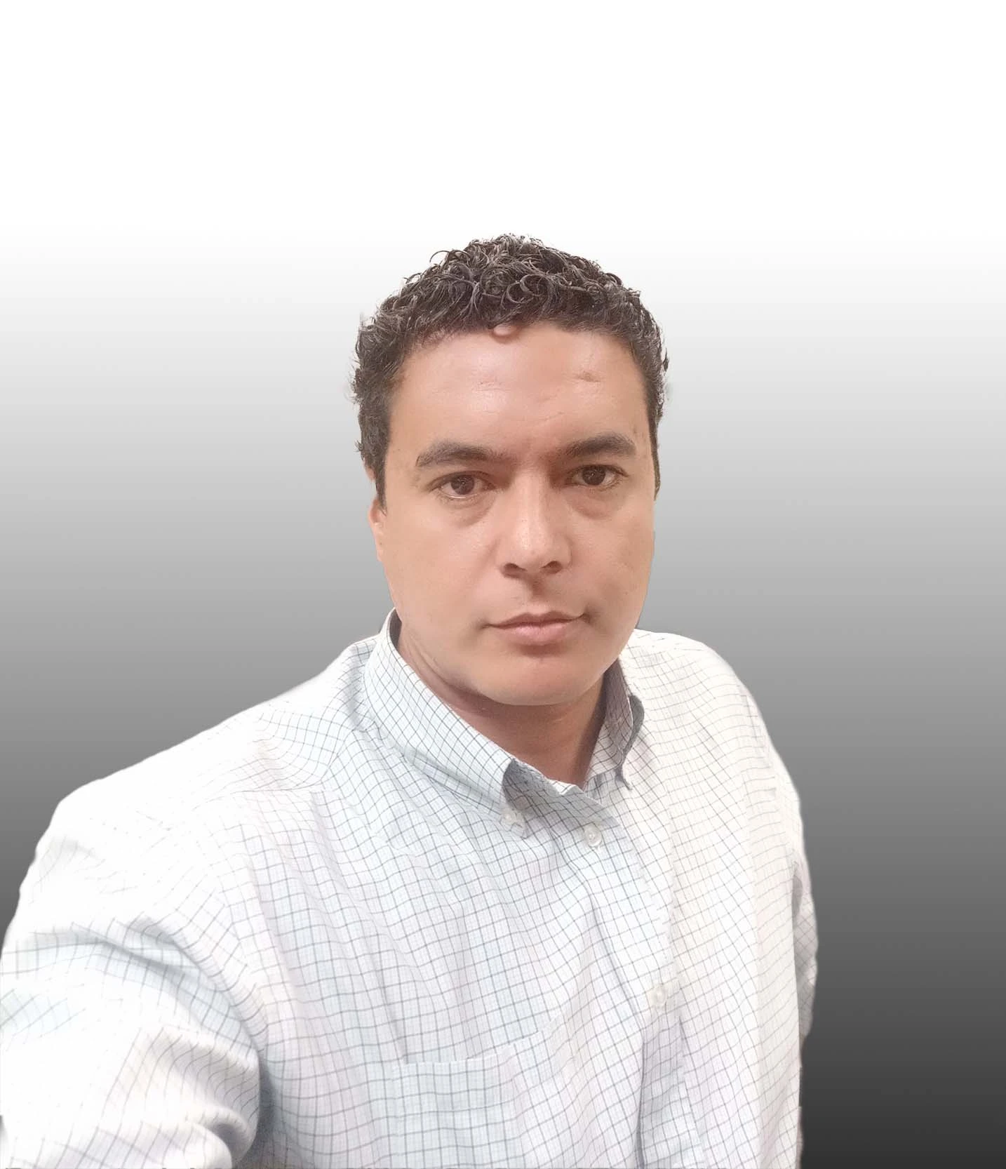 profile carlos suarez